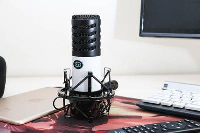 多种音效让你化身麦霸 森然黑炮体验网络电台的魅力